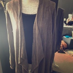 BAREFOOT DREAMS bamboo soft long taupe cardigan.